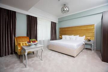 Фото номера Улучшенный двухместный номер с 1 кроватью Отель Phoenicia Grand Hotel г. Бухарест 10
