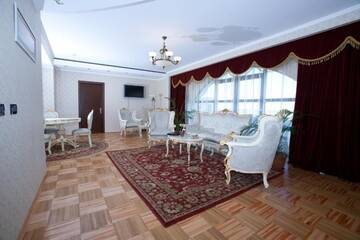 Фото номера Королевские апартаменты Отель Phoenicia Grand Hotel г. Бухарест 3