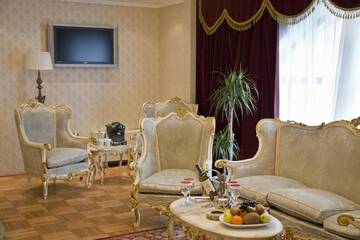 Фото номера Королевские апартаменты Отель Phoenicia Grand Hotel г. Бухарест 9