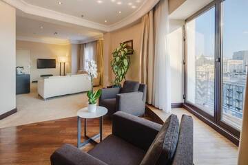 Фото номера Люкс Athenee Palace Отель Athenee Palace Hilton Bucharest г. Бухарест 3