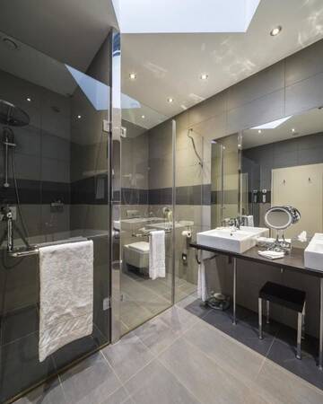 Фото номера Люкс Athenee Palace Отель Athenee Palace Hilton Bucharest г. Бухарест 5