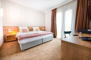 Фото номера Номер с кроватью размера «king-size» Отель Best Western Stil Hotel г. Бухарест 5
