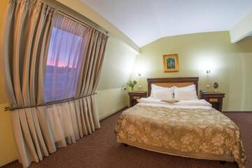 Фото номера Двухместный номер Делюкс с 1 кроватью Отель Atrium Hotel Ateneu City Center г. Бухарест 6