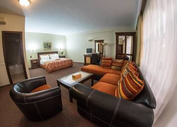 Фото номера Номер-студио Отель Atrium Hotel Ateneu City Center г. Бухарест 3