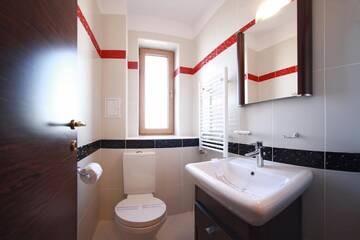 Фото номера Апартаменты с 2 спальнями и балконом (4 взрослых) Отель Monte Carlo Palace Suites г. Бухарест 8