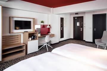 Фото номера Стандартный номер Апарт-отели Park Inn by Radisson Bucharest Hotel &amp; Residence г. Бухарест 11