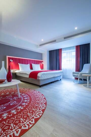 Фото номера Апартаменты-студио с балконом Апарт-отели Park Inn by Radisson Bucharest Hotel &amp; Residence г. Бухарест 5
