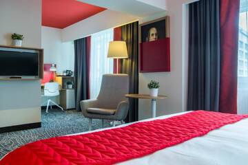 Фото номера Улучшенный номер Апарт-отели Park Inn by Radisson Bucharest Hotel &amp; Residence г. Бухарест 5