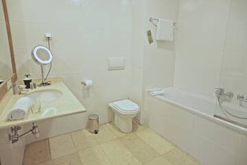 Фото номера Стандартный номер Отель Rembrandt Hotel г. Бухарест 11