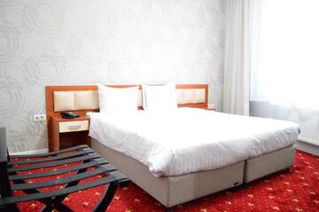 Фото номера Двухместный номер с 1 кроватью Отель Kosher Hotel Lev Or г. Бухарест 11