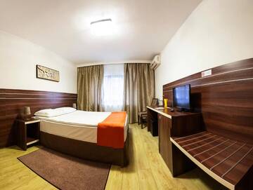Фото номера Двухместный номер с 1 кроватью Отель Hotel Citadella г. Бухарест 6