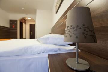 Фото номера Двухместный номер с 1 кроватью Отель Hotel Citadella г. Бухарест 3