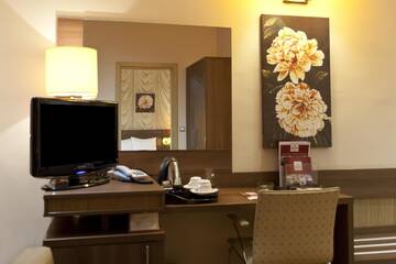 Фото номера Полулюкс Отель RIN Central Hotel г. Бухарест 6