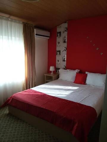 Фото номера Стандартный двухместный номер с 1 кроватью Гостевой дом City Comfort Villa г. Бухарест 9