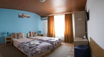 Фото номера Классический трехместный номер Гостевой дом City Comfort Villa г. Бухарест 2