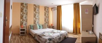 Фото номера Улучшенный двухместный номер с 1 кроватью Гостевой дом City Comfort Villa г. Бухарест 6