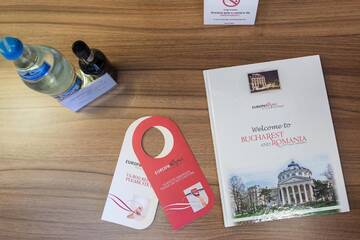 Фото номера Стандартный двухместный номер с 2 отдельными кроватями Отель Europa Royale Bucharest г. Бухарест 9