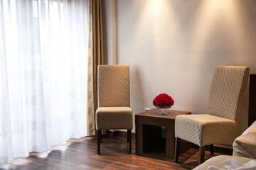 Фото номера Трехместный номер Отель Phoenicia Comfort Hotel г. Бухарест 3
