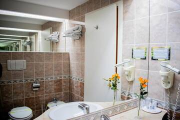 Фото номера Стандартный двухместный номер с 1 кроватью Отель Atrium Hotel Bucharest City Center г. Бухарест 21