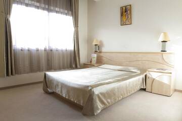 Фото номера Люкс (для 1–2 взрослых) Отель Euro Hotels International г. Бухарест 9
