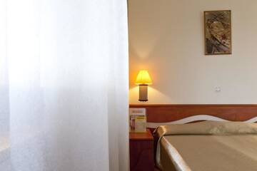 Фото номера Люкс (для 1–2 взрослых) Отель Euro Hotels International г. Бухарест 11