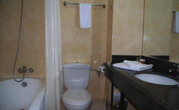 Фото номера Номер выбирается при регистрации заезда Отель Hotel Ancor г. Бухарест 4