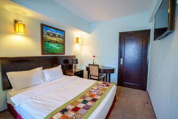 Фото номера Стандартный двухместный номер с 1 кроватью Отель Avis Hotel By WS Hotel Group г. Бухарест 6