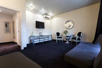 Фото номера Люкс Отель Hotel Central by Zeus International г. Бухарест 11