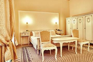Фото номера Двухместный номер Делюкс с 1 кроватью Отель Grand Hotel Continental г. Бухарест 13