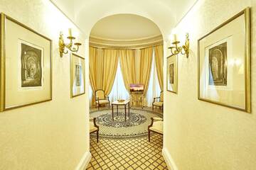 Фото номера Улучшенный двухместный люкс с 1 кроватью Отель Grand Hotel Continental г. Бухарест 10