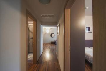 Фото номера Семейные апартаменты Отель Hotel Hemingway Residence г. Бухарест 13