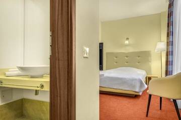 Фото номера Одноместный номер Отель Capitol Hotel г. Бухарест 3