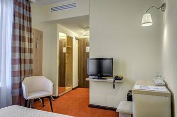 Фото номера Одноместный номер Отель Capitol Hotel г. Бухарест 9