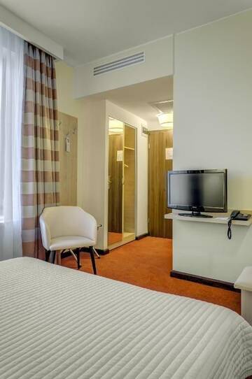 Фото номера Одноместный номер Отель Capitol Hotel г. Бухарест 10
