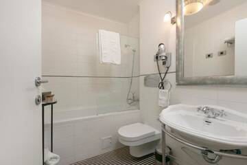 Фото номера Суперлюкс Отель Hotel Boutique Vila Arte г. Бухарест 8
