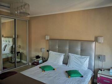 Фото номера Стандартный двухместный номер с 1 кроватью Отель Hotel Boutique Vila Arte г. Бухарест 11