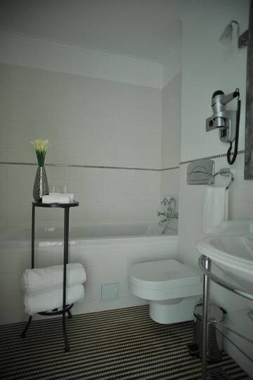 Фото номера Суперлюкс Отель Hotel Boutique Vila Arte г. Бухарест 12