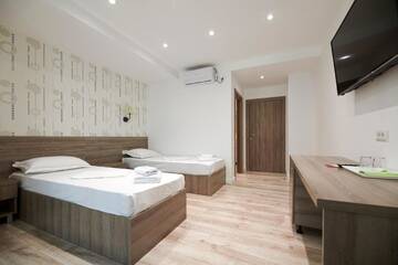 Фото номера Двухместный номер Делюкс с 1 кроватью Отель Liad Hotel г. Бухарест 41