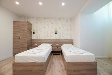 Фото номера Двухместный номер Делюкс с 1 кроватью Отель Liad Hotel г. Бухарест 14