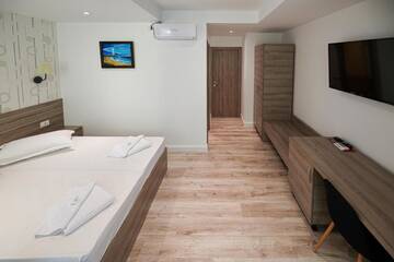 Фото номера Двухместный номер Делюкс с 1 кроватью Отель Liad Hotel г. Бухарест 30