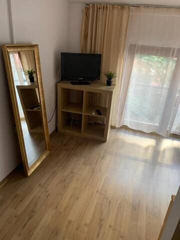 Фото номера Бюджетный одноместный номер Отель Happy Accomodation г. Бухарест 4