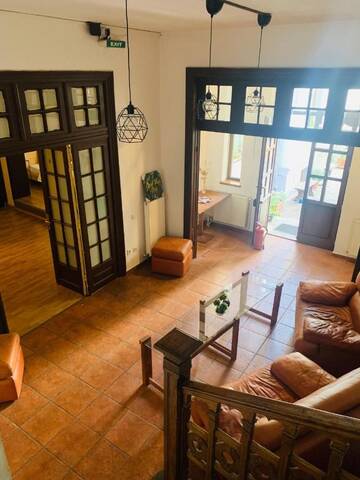 Фото номера Двухместный номер Делюкс с 1 кроватью Отель Happy Accomodation г. Бухарест 6