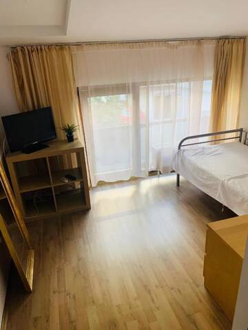 Фото номера Бюджетный одноместный номер Отель Happy Accomodation г. Бухарест 5
