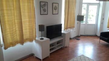Фото номера Апартаменты с балконом Апарт-отели Himalaya ApartHotel Piata Unirii г. Бухарест 20