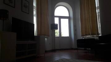 Фото номера Апартаменты с балконом Апарт-отели Himalaya ApartHotel Piata Unirii г. Бухарест 15