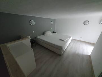 Фото номера Двухуровневые апартаменты Апарт-отели Himalaya ApartHotel Piata Unirii г. Бухарест 3